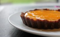 Vegan gluten-free raw persimmon tart