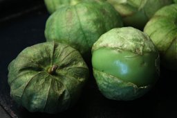 Roasted Salsa Verde (Tomatillo Salsa)